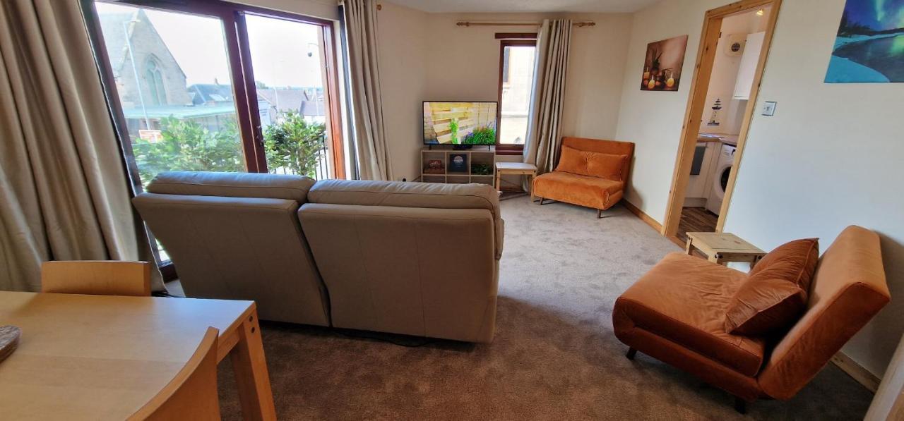 Colin Young Place Nairn Kültér fotó
