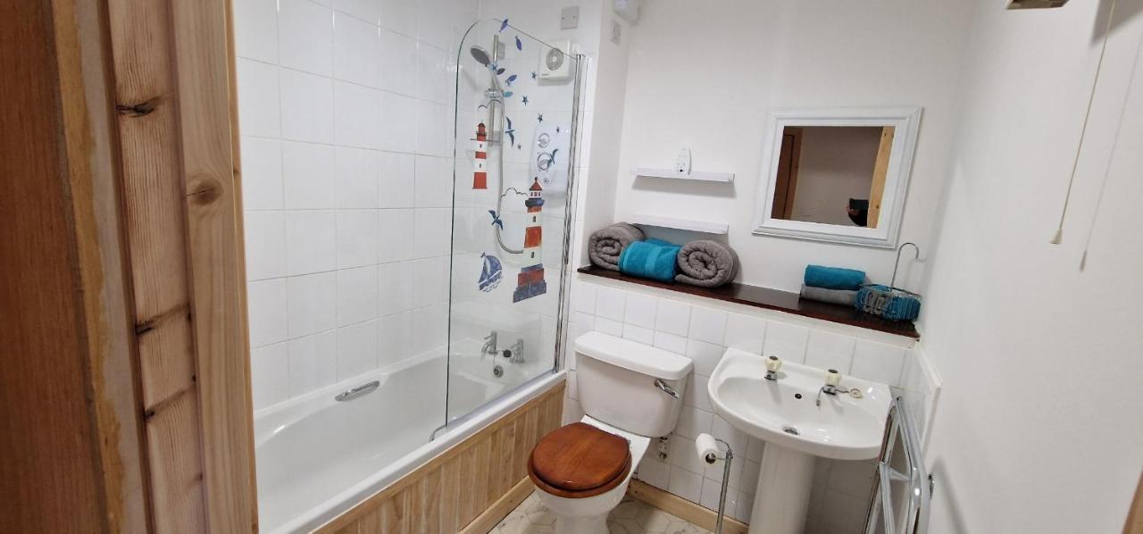 Colin Young Place Nairn Kültér fotó